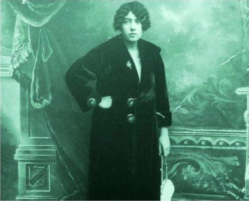 بنیانگذار مد در ایران